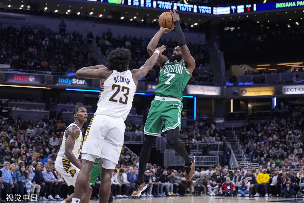 她的动作细 她的动作细