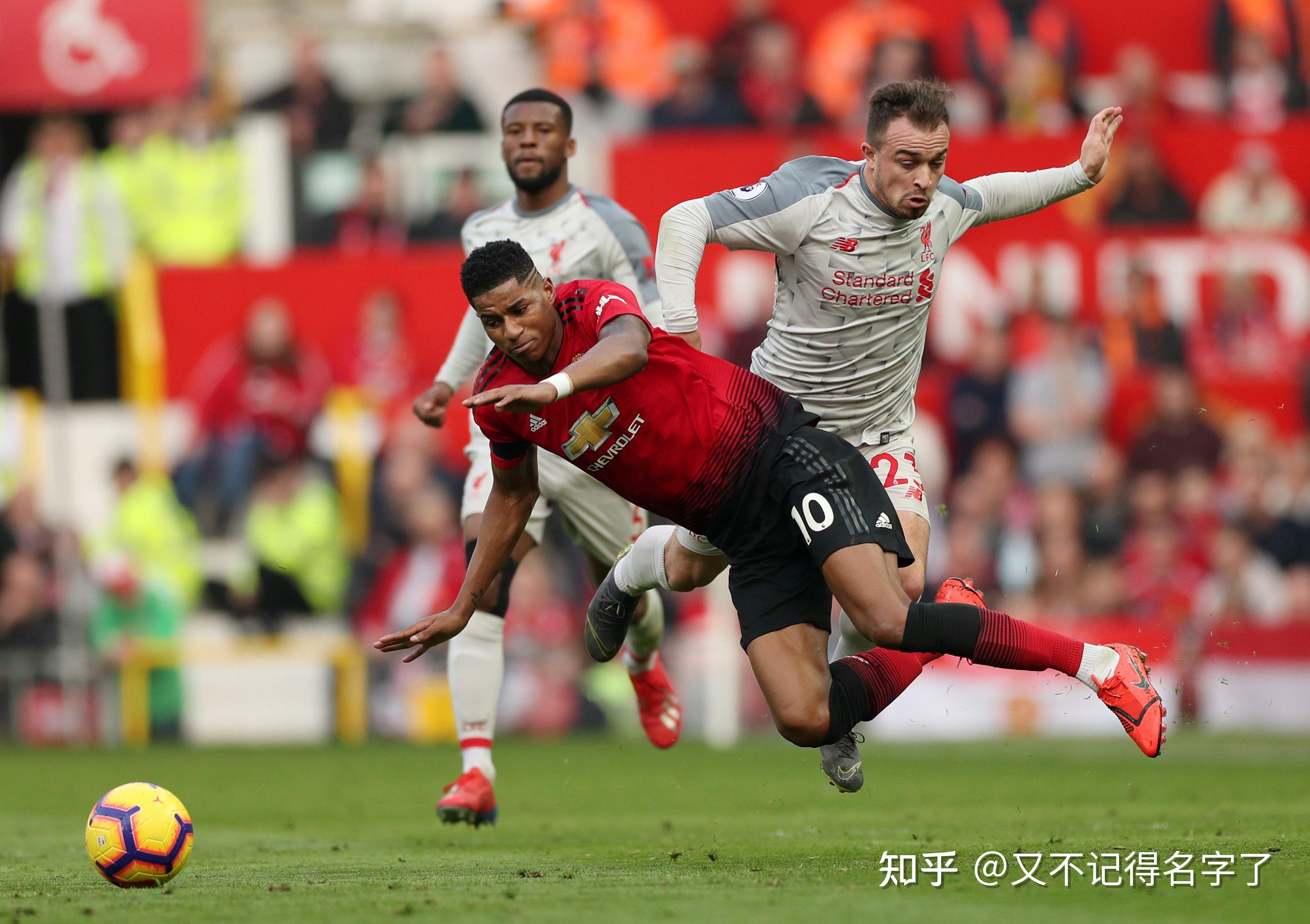 成梯队化的 成梯队化的